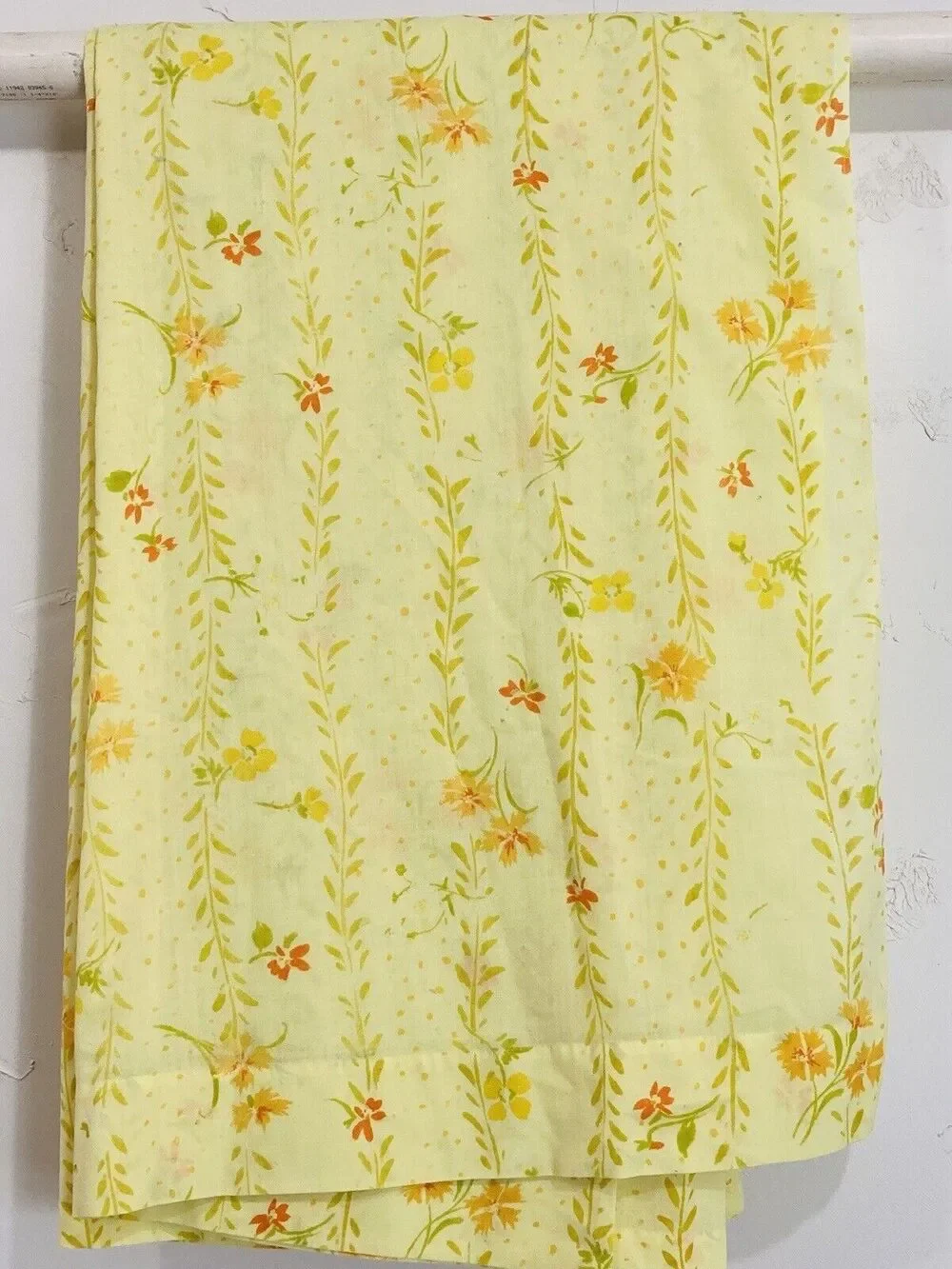 Pequot 70s Yellow Flower Power Twin Flat Sheet Muslin Dacron Wildflowers Orange